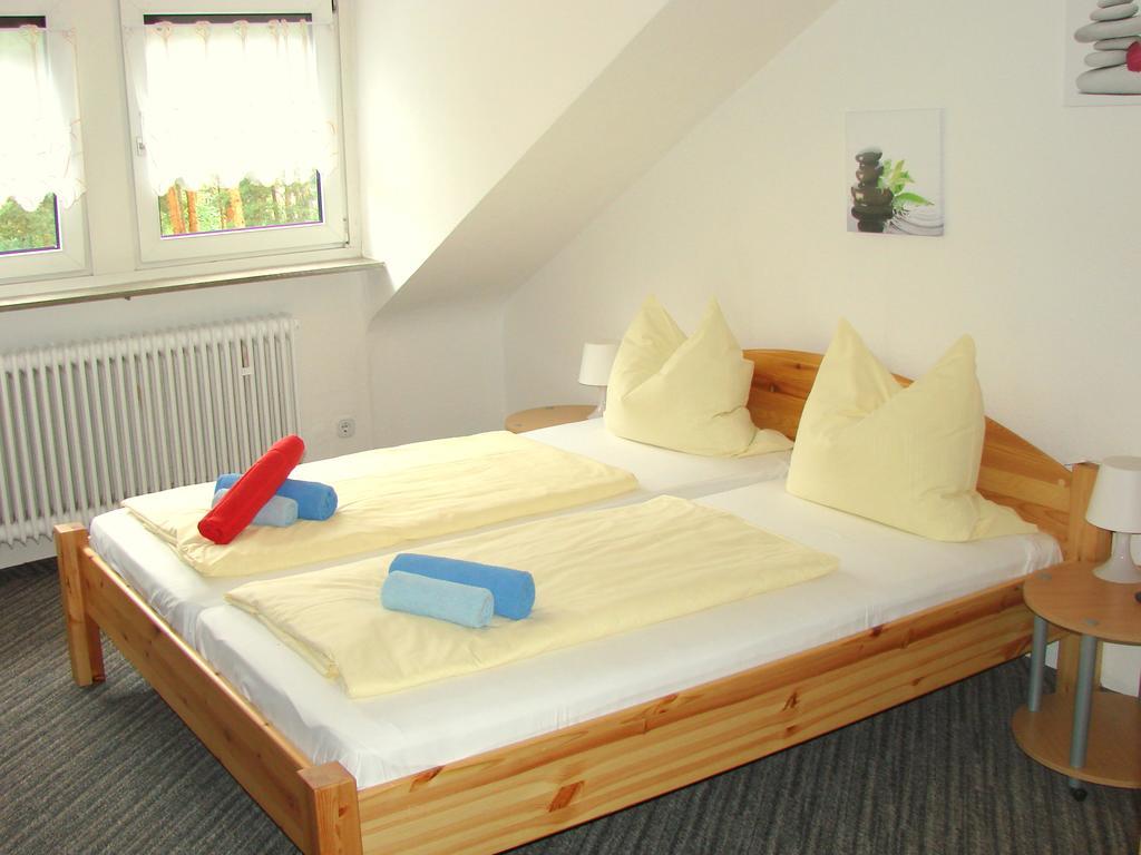 Gaestehaus Am Heuss-Platz Erlangen Phòng bức ảnh