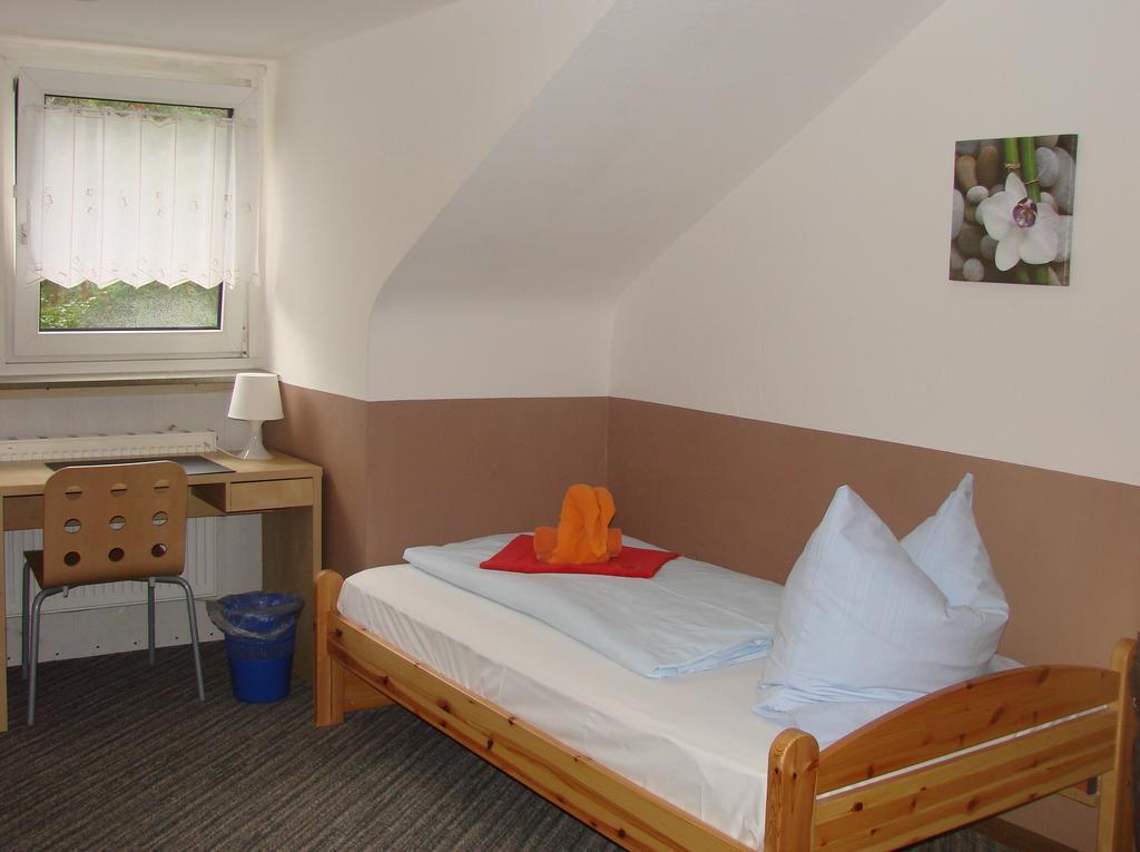 Gaestehaus Am Heuss-Platz Erlangen Phòng bức ảnh