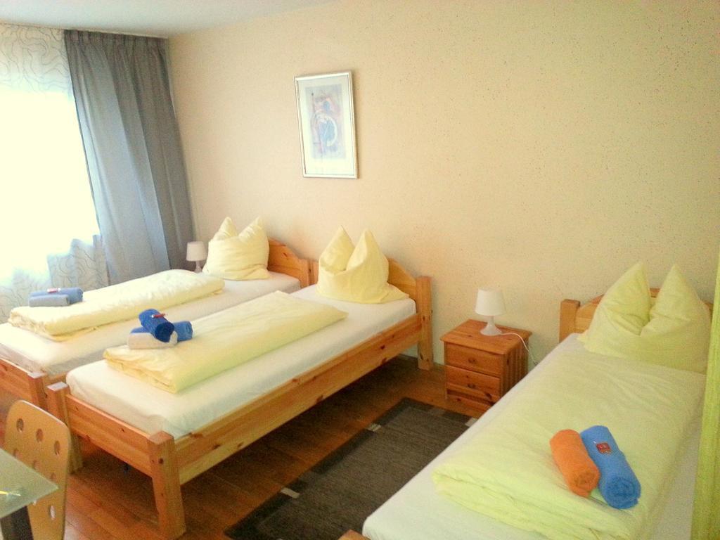 Gaestehaus Am Heuss-Platz Erlangen Phòng bức ảnh